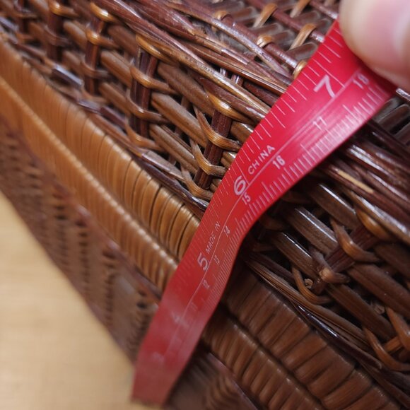Vintage Picnic Basket Wicker Bamboo Suitcase Woven Lid Latched Mid Century - Picture 10 of 10